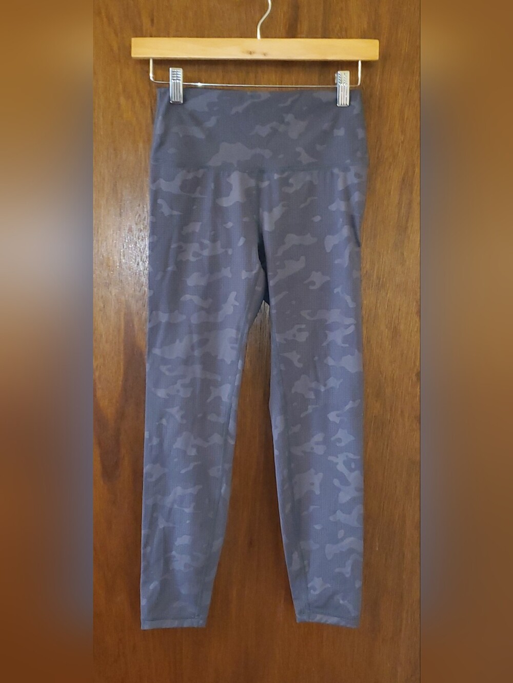 Zyia Gray Battleship Camo Luxe Hi-Rise Leggings Sz 4